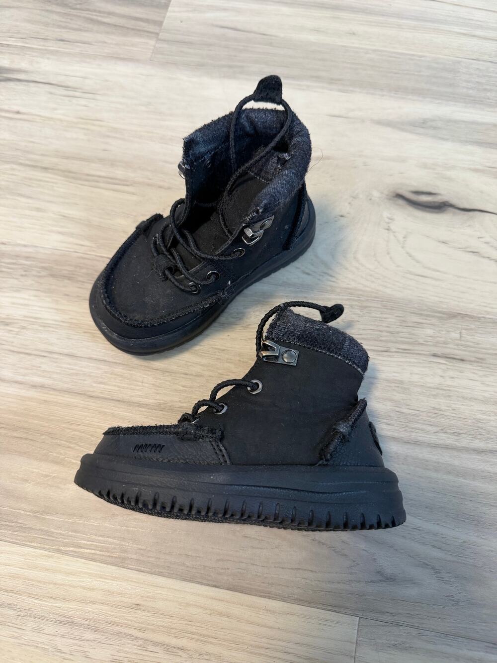 Toddler Hey Dude Bradley T Classic Toddler Boots Size C6 Black Sneaker Boots